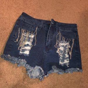Light wash cut off denim shorts